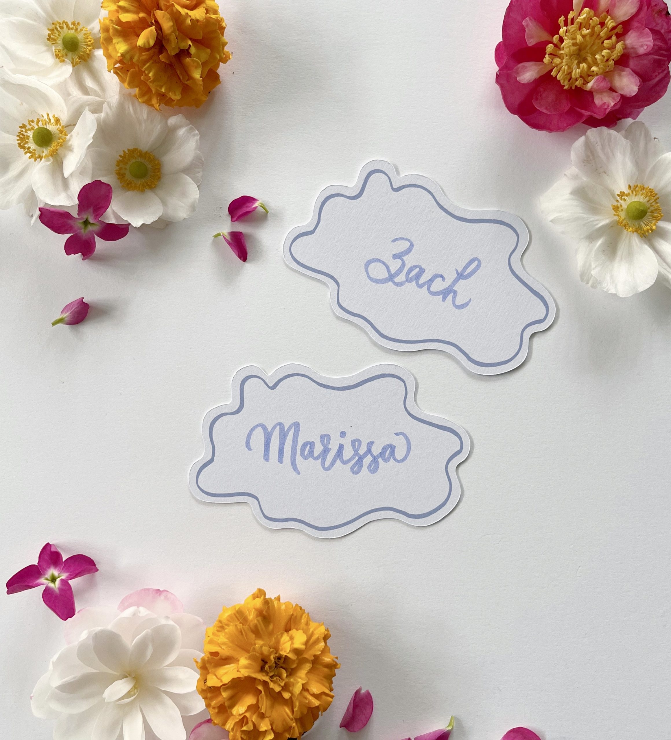 Bright Squiggle Place Cards - Oval Blue