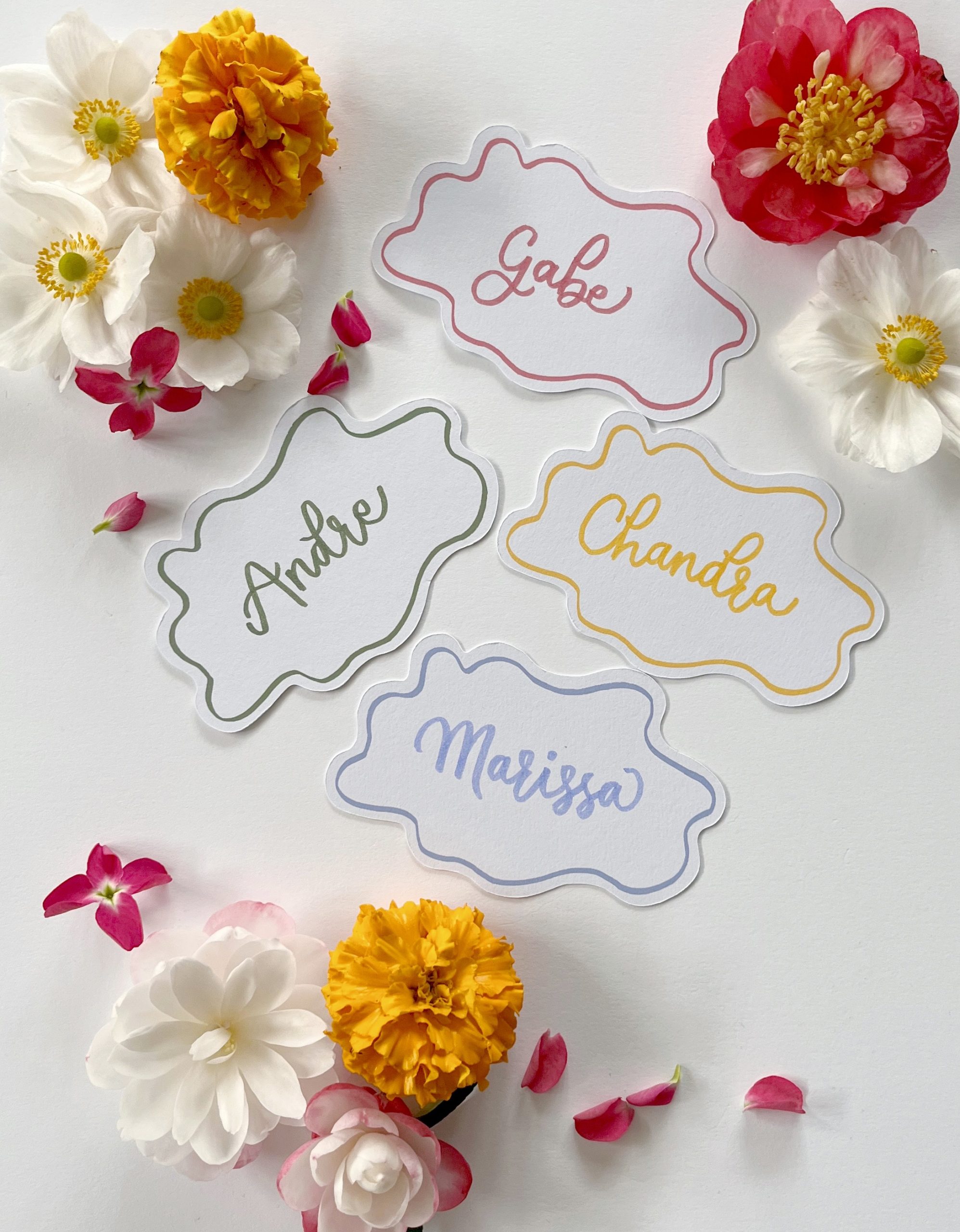 Bright Squiggle Place Cards - Oval